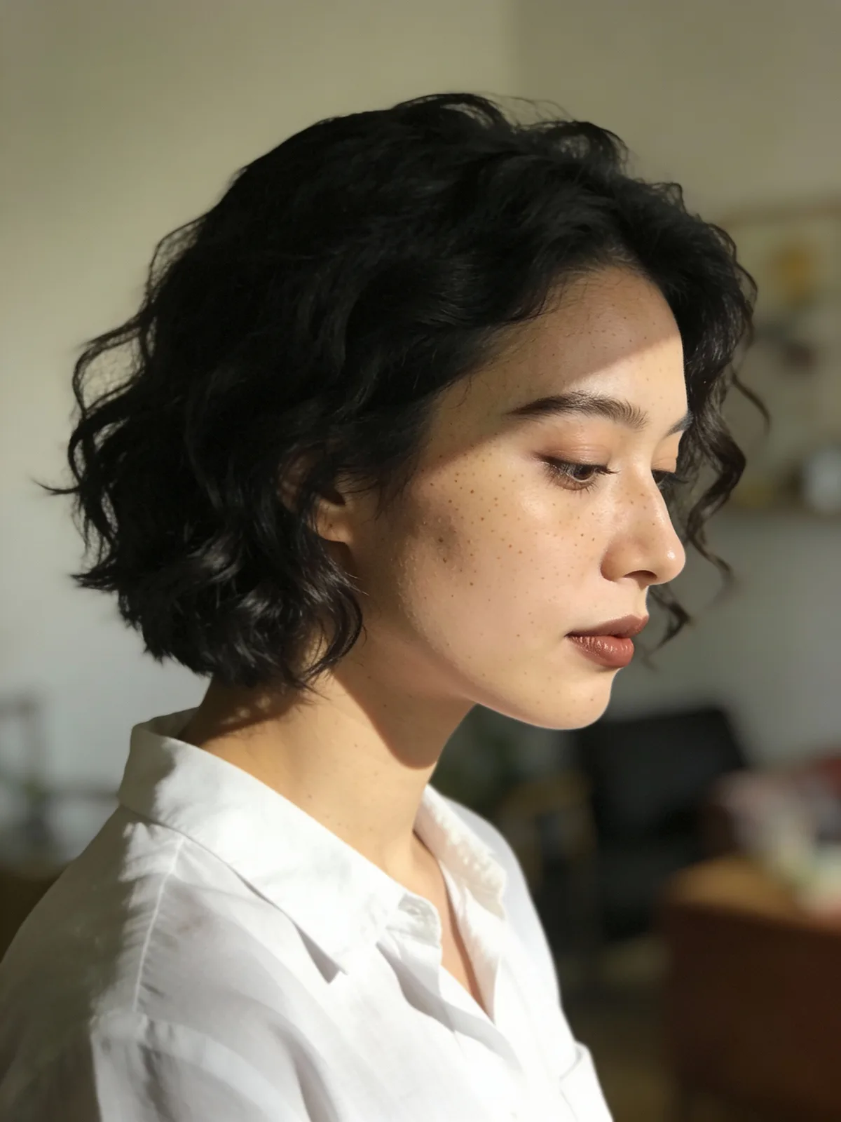 Soft Raven Black Wavy Bob for Round Faces